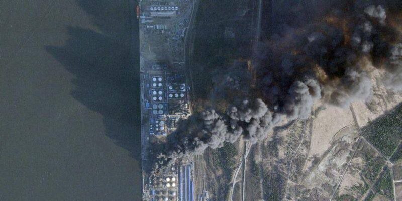 Атаки дронов на порты Ленобласти и критика действий властей