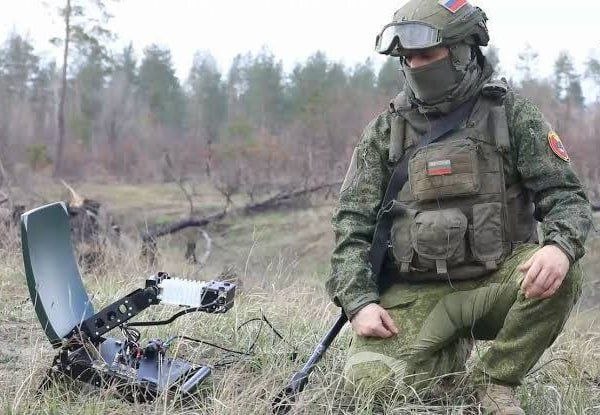 Российские десантники получили отечественные спутниковые терминалы «Спирит-030»