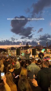 В Москве собираются толпы на диджей-сеты