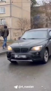Отец в Чебоксарах оштрафован за посадку шестилетнего сына за руль BMW