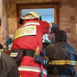 200-килограммовый петербуржец едва не погиб на унитазе