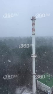 Снег в Подмосковье и на пути в Москву: очевидцы делятся кадрами