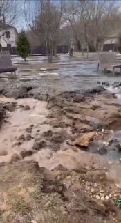 Река из стоков образовалась под Солнечногорском после аварии на канализации