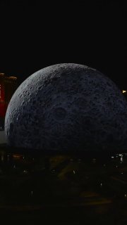 NASA показала гигантскую Луну в Лас-Вегасе к миссии Artemis II