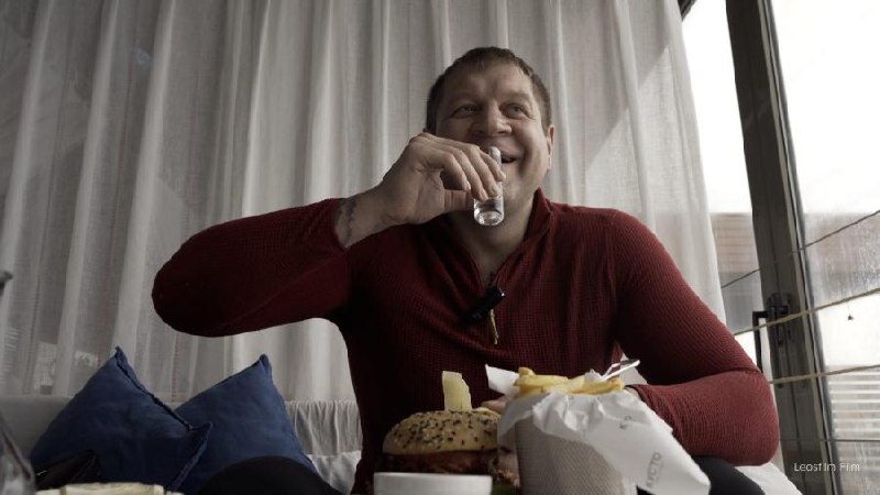 Вышел фильм Гай Германики «Емельяненко»: что пишут о документальной ленте о бойце ММА