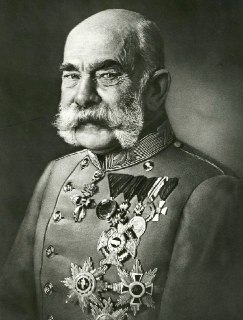 Исторический параллелизм и выборы в Венгрии: поддержка Орбану