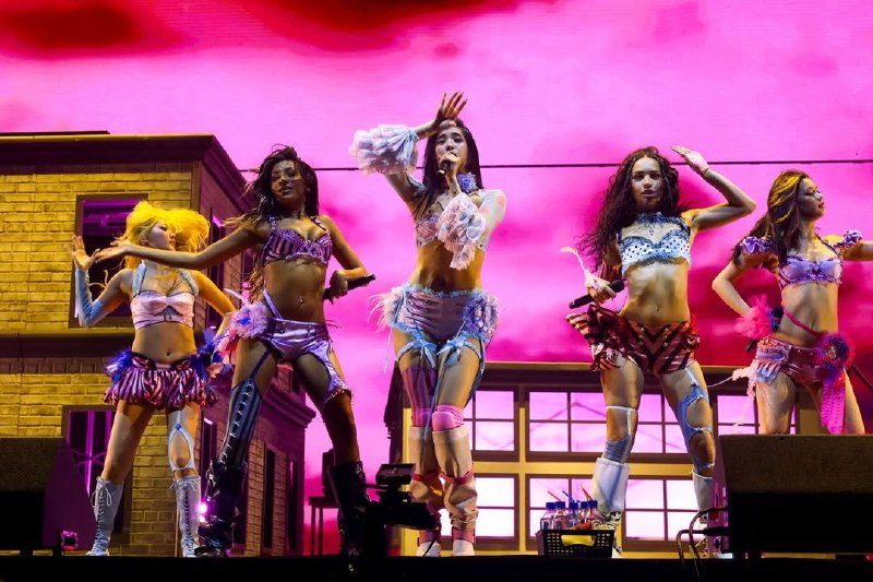 KATSEYE дебютировали на Coachella с новым треком