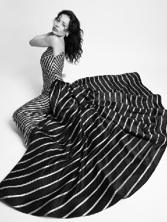 Алекса Деми вернулась в соцсети после трехлетнего перерыва