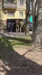 Сатирический обзор облав ТЦК в Украине: от метро до концертов