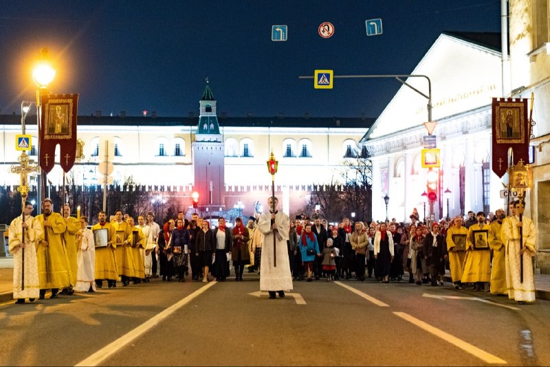В МГУ запретили Крестный ход на Пасху, сославшись на ковид