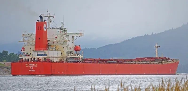 Швеция задержала судно из Усть-Луги за подозрение в сбросе отходов