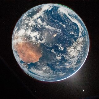 Миссия Artemis II — фейк? Скептики обвиняют NASA в использовании нейросетей