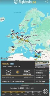Поток американских военных самолетов C-17 с боеприпасами в регион
