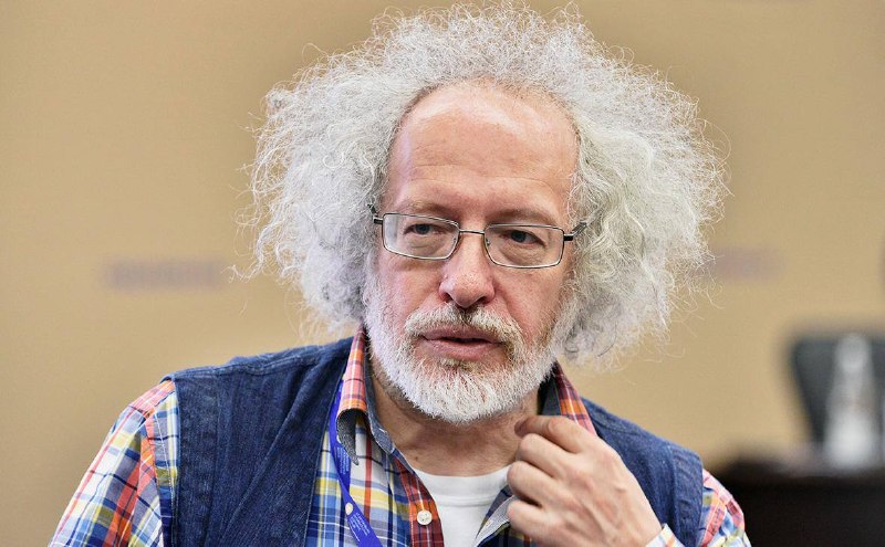 Экс-главреда «Эха Москвы» обвинили в связях с нежелательной организацией