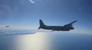 Французские истребители Rafale сопроводили российский самолет разведки Ил-20М над Балтикой