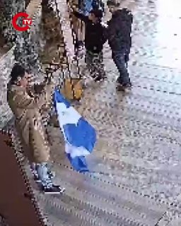 В Стамбуле задержали греков за использование византийского флага в мечети Святой Софии