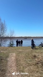 В Нижегородской области из-за паводка по Оке плывёт частный дом