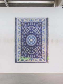 Дизайн в стиле цифровой ностальгии и будущее ИИ-эстетики