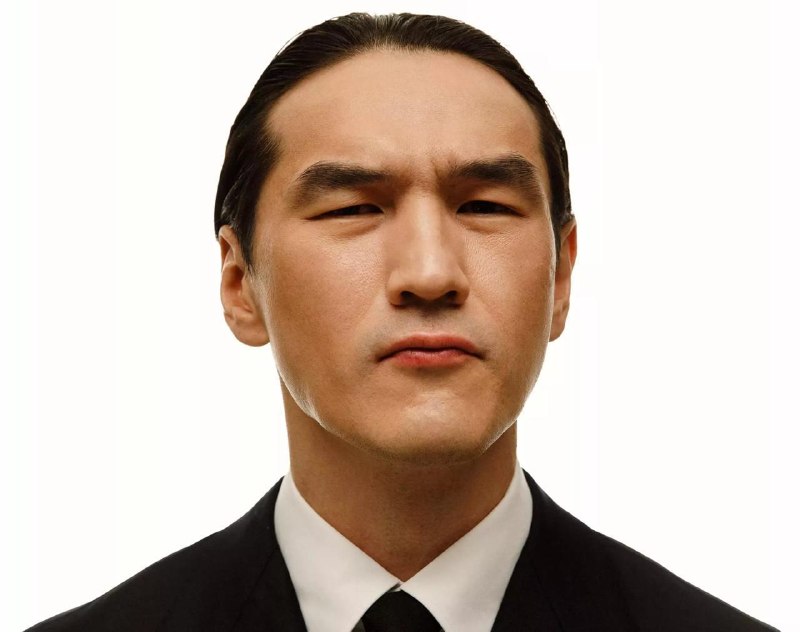 Сабуров выходит на арабскую и индийскую аудитории: его стендап в Дубае впервые переведут на два языка