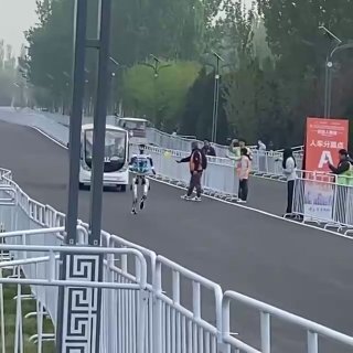 Робот TienKung Ultra совершил успешный забег на сверхчеловеческих скоростях