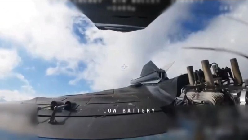 Украинский FPV-дрон перехватил российский БПЛА «Герань-2»