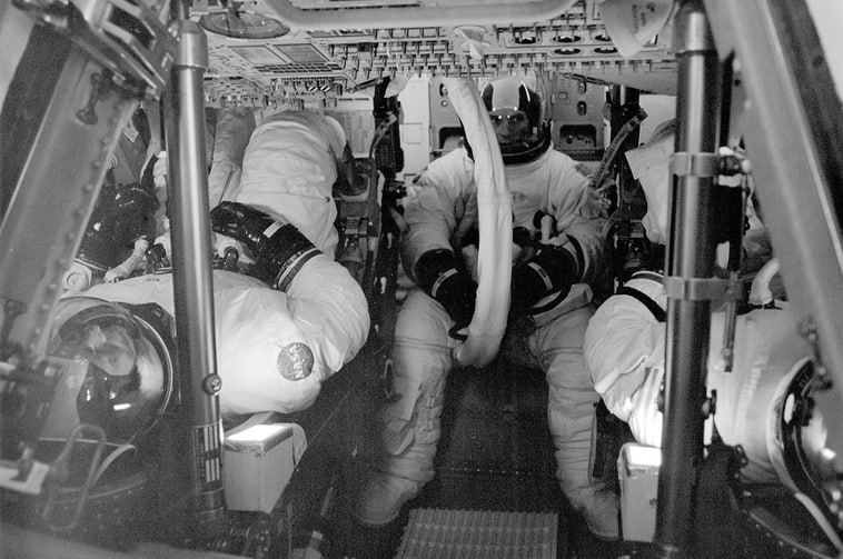 35 лет назад запущена первая в мире орбитальная станция «Салют»