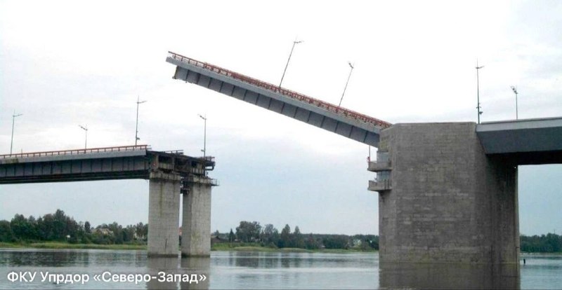 Ладожский мост не будут разводить до мая из-за ремонта