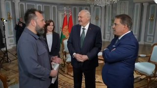 Лукашенко получил книгу от автора после интервью с Риком Санчесом