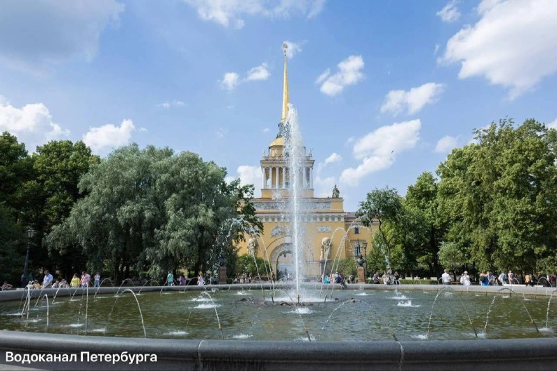 В Петербурге открыт сезон фонтанов