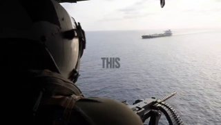 США опубликовали кадры блокады иранских портов в Ормузском проливе