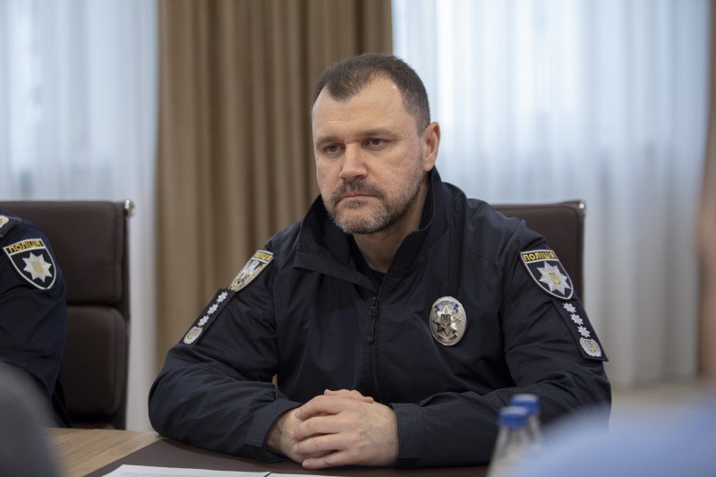 Глава МВД Украины предложил отправить полицейских в окопы