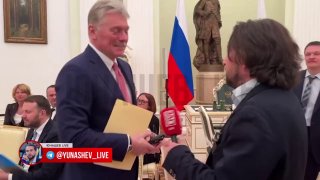 Песков призвал не верить слухам об отставке правительства