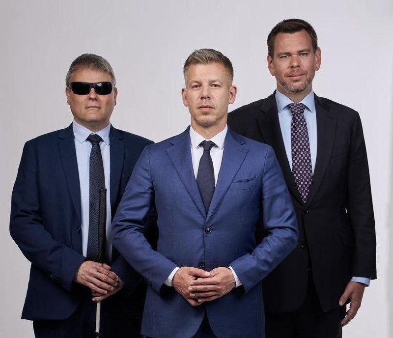 Мадьяр планирует назначить первого в Венгрии слепого министра