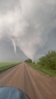 В Оклахоме засняли редкое явление: два торнадо вращались друг вокруг друга