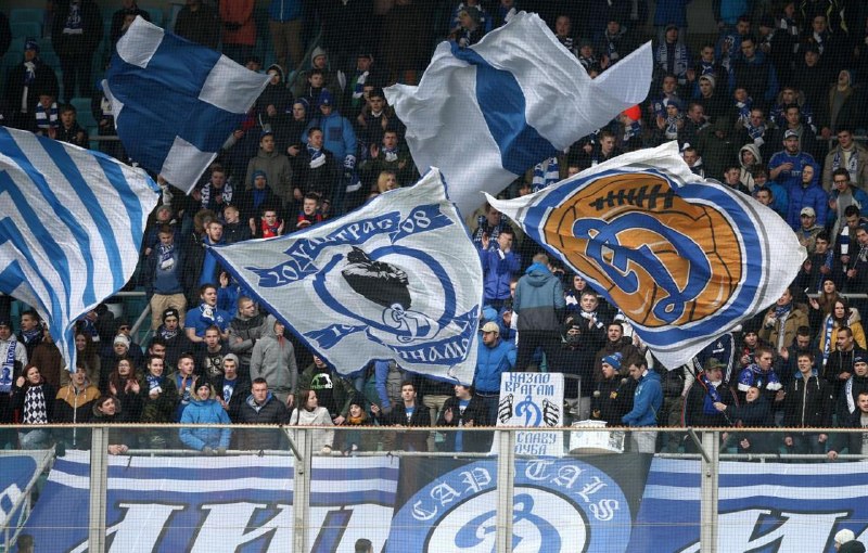 В России ужесточили правила использования баннеров и флагов на спортивных стадионах