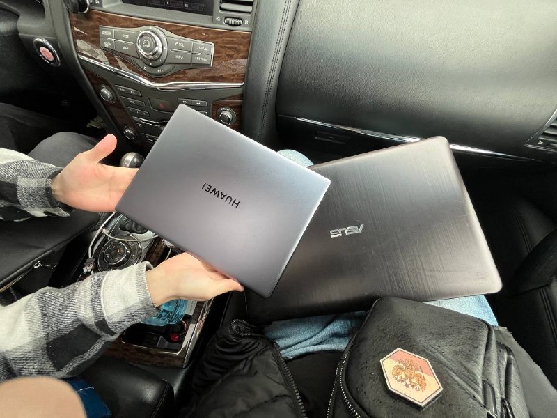 Подписчик передал ноутбуки для мобильной огневой группы