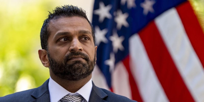 Главу ФБР Кэша Патела могут уволить из-за недовольства Дональда Трампа