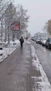 В Истре чистят тротуары и магистрали после снегопада