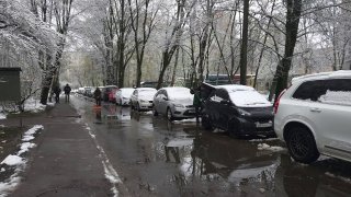 В Химках начали уборку дорог и дворов после снегопада