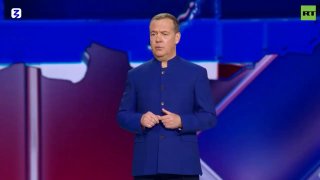 Дмитрий Медведев призвал обучать школьников основам безопасности и работе с беспилотниками