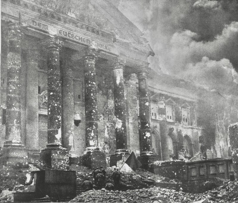 30 апреля. Хроника штурма Берлина.