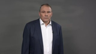 Пётр Толстой поздравил пожарных с профессиональным праздником