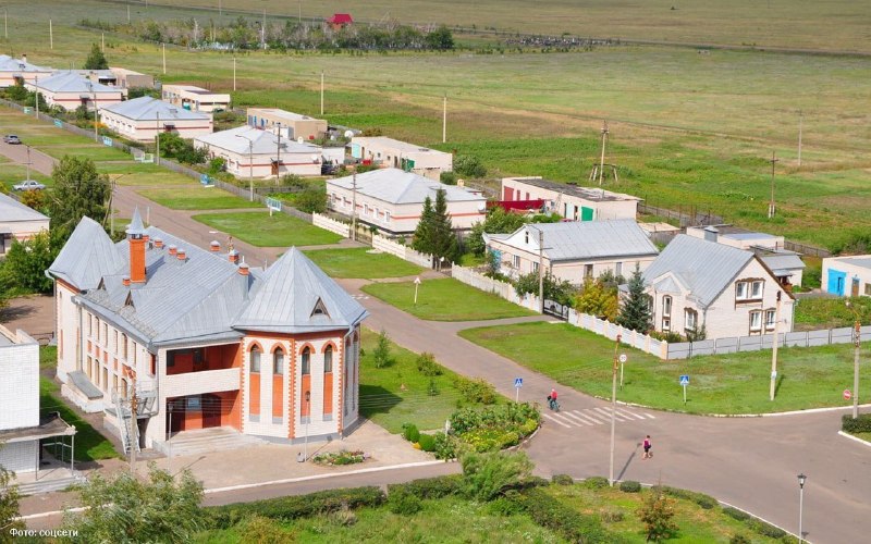 Немцы массово рвутся в маленькое село в Алтайском крае
