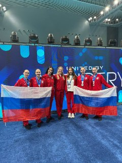 Российские синхронистки взяли золото и серебро на Кубке мира в Китае