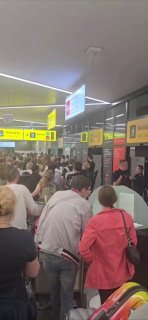 В аэропорту Шереметьево коллапс из-за атаки беспилотников на Москву