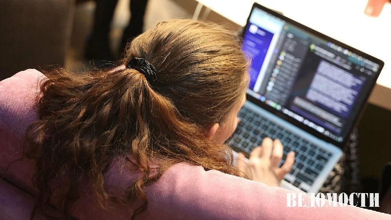 Большинство сотрудников предпочитают гибридный формат работы, согласно исследованию