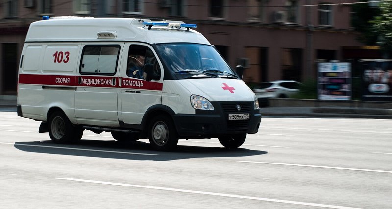 В Екатеринбурге ребенок выжил после падения из окна 15-го этажа