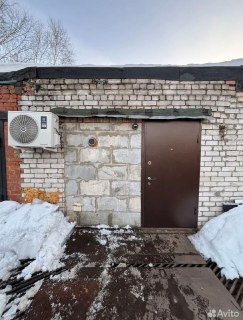 В Лобне обнаружили роскошный гараж-резиденцию с умным отоплением и кабиной для звукозаписи
