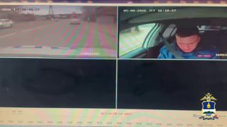 Сотрудники ДПС в Улан-Удэ спасли людей и кота из огня