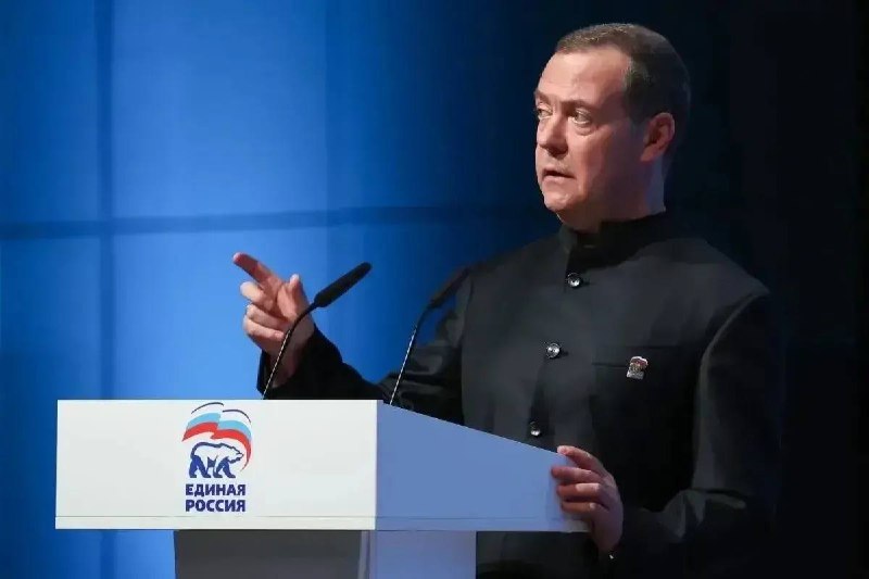 Владислав Шурыгин проинформировал Дмитрия Медведева о развитии Вологодской области и реализации программ «Единой России»